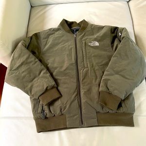 New NorthFace men’s winter jacket warm insulation